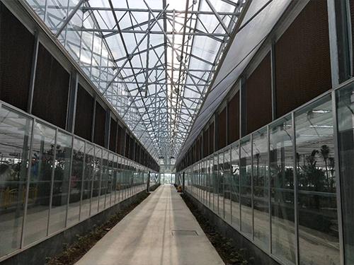 養(yǎng)殖通風窗施工現場